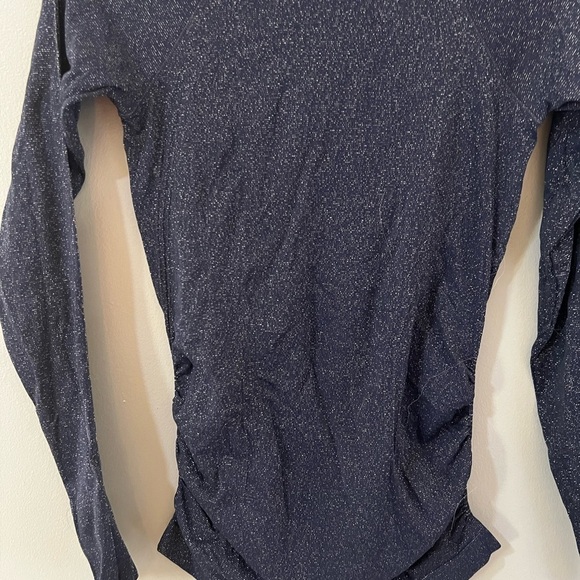 Athleta Women XS Speedlight Glow Sparkle Top Black Metallic Long Sleeve Ruched - Picture 2 of 7